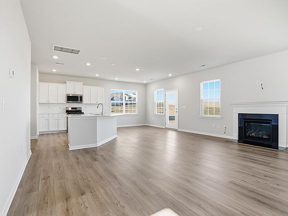 7th image of this home