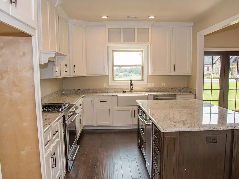 4269 Farmington Cv — Photo 6