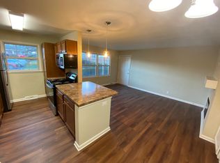 Romany, Lexington, KY 40502