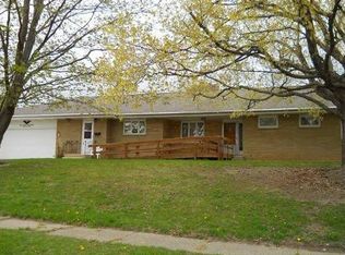 130 W 6th St, Spring Valley, IL 61362