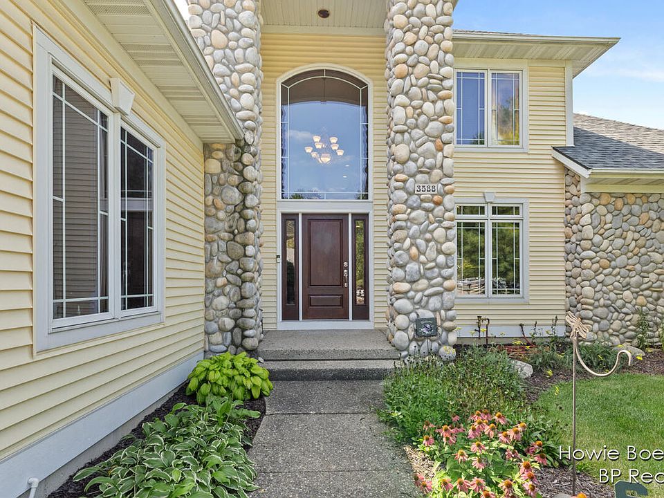 1st image of 3588 Big Rock Ct SW