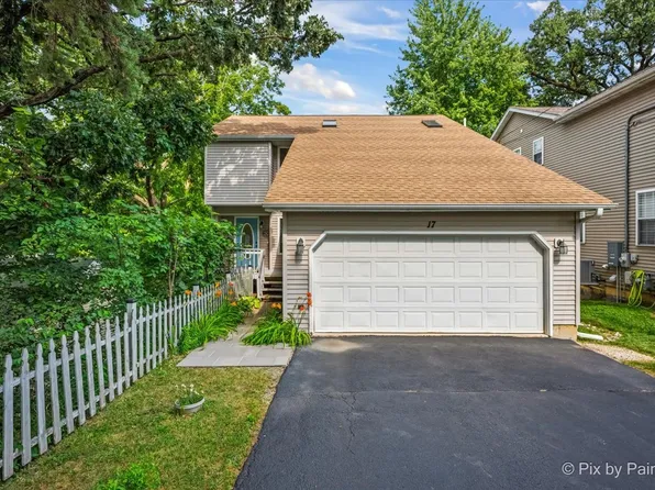 17 Hillcrest Ave, Fox Lake, IL 60020