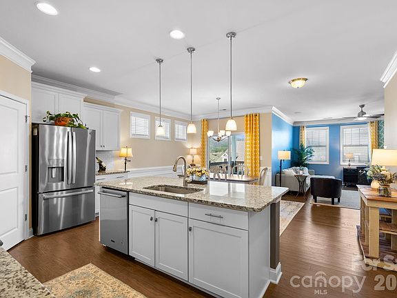 2nd image of 16 Regent Heights Rd