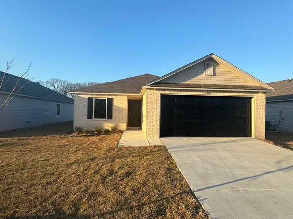 1276 Agogo Ln, Conway, AR 72034