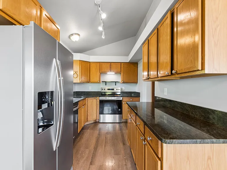 181 Tamarack Woods Dr — Photo 9