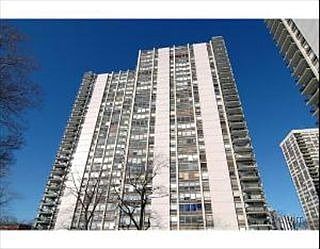 5th image of 1360 N Sandburg Ter APT 1408