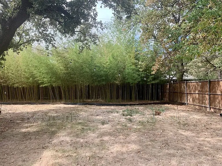 501 Nottingham Dr — Photo 24