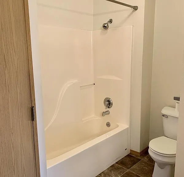 323 Janet St — Photo 19