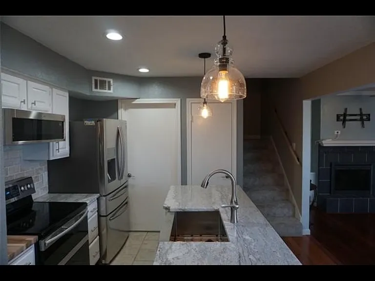 714 E Wall St #106 — Photo 7
