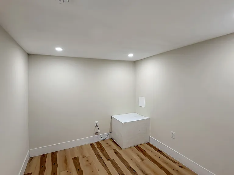 2915 Kirk Ave — Photo 11