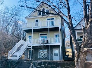 215 W 7th St APT 2, Duluth, MN 55806