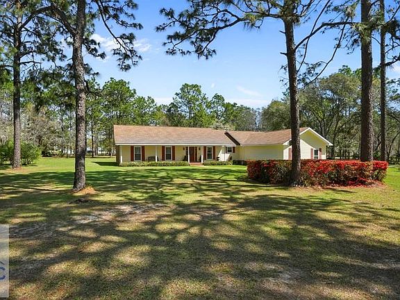 5th image of 207 S Forest Dr