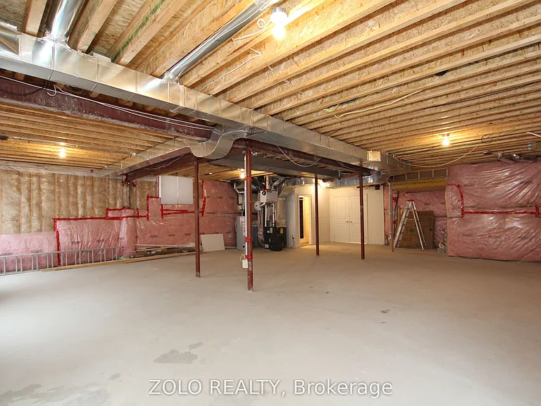 64 Cayton Cres — Photo 46