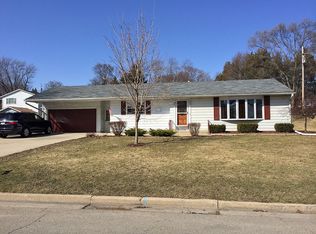 108 W Grove St, Burlington, WI 53105