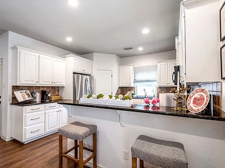 5908 Pedernales Dr — Photo 15