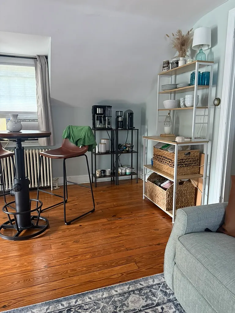 1 bed, 750 sqft, $1,800 — Photo 3