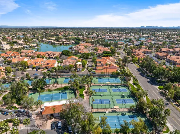 1633 E Lakeside Dr Unit 160, Gilbert, AZ 85234