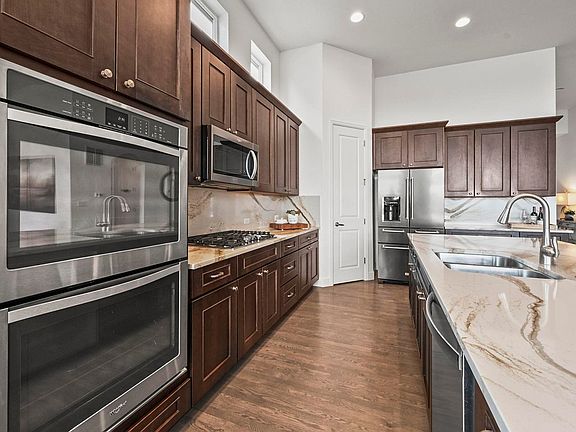 4th image of 8577 Holman Cir