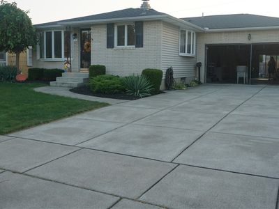 34 E Cavalier Dr, Buffalo, NY, 14227
