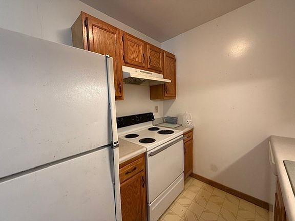 3rd image of 627-29 Walbridge Rd