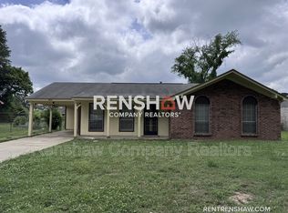 1217 Western Park Dr, Memphis, TN 38109