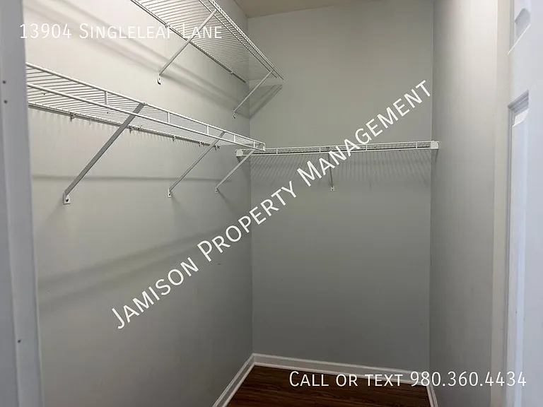 13904 Singleleaf Ln — Photo 8