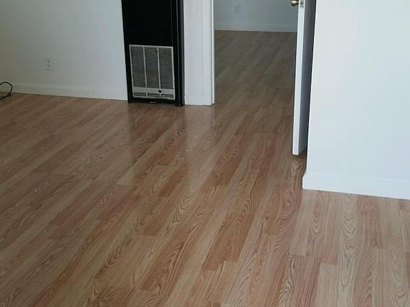 2nd image of 1027 Clinton St APT 5
