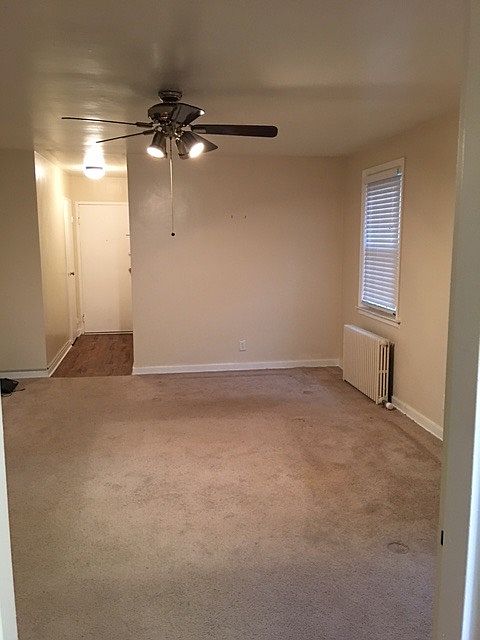2nd image of 848 Thorn St APT 80