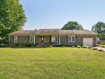 26 Carriage Hill Dr, Poquoson, VA, 23662
