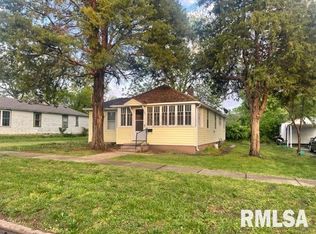 306 Orchard St, Zeigler, IL 62999