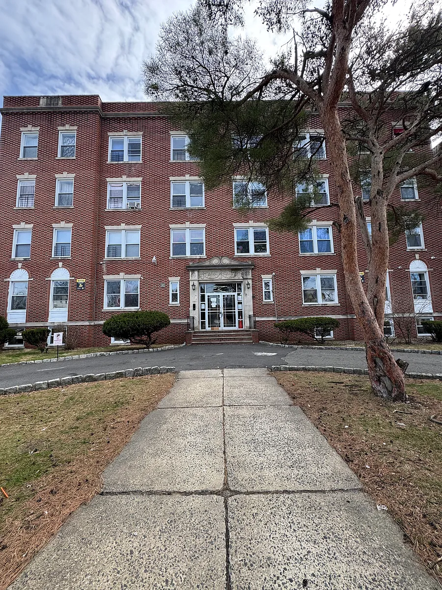 Building Photo - 713 Liberty St #205
