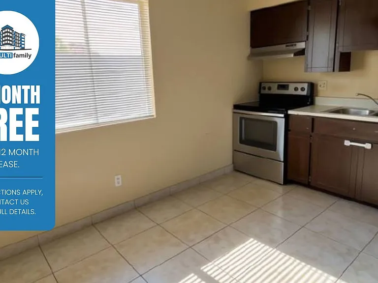 5131 E Oak St — Photo 1