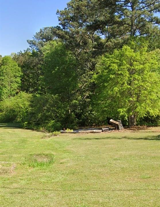 2nd image of 75 E Honeysuckle Ln