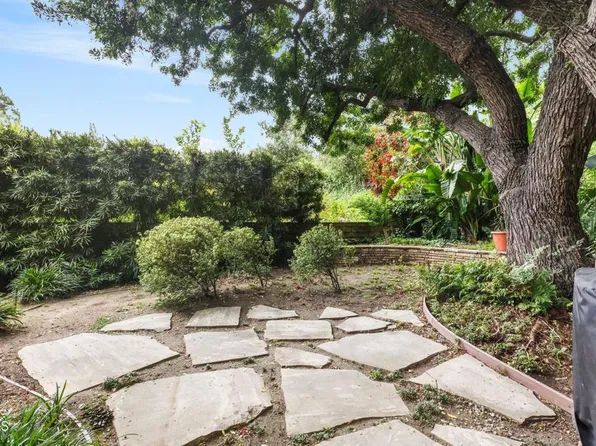 1361 J Lee Cir, Glendale, CA 91208
