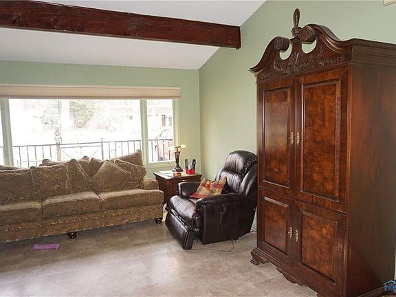 4th image of 3611 Lincolnshire Woods Rd