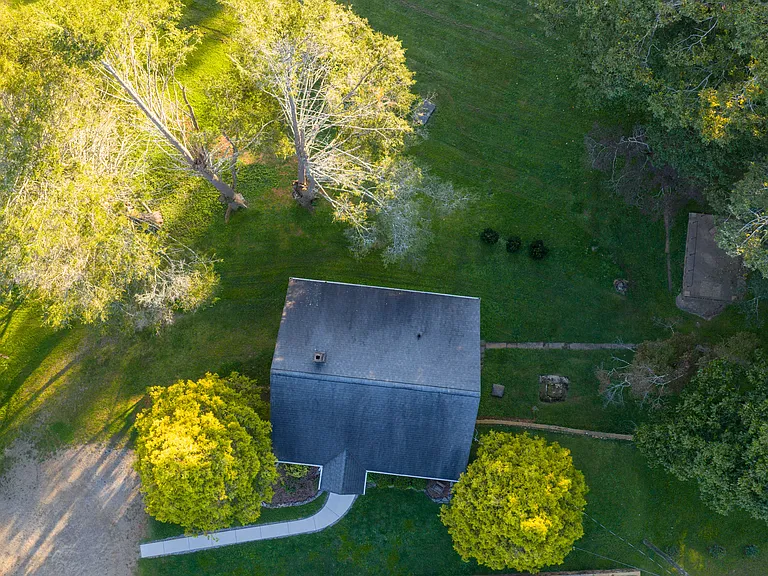 1096 Scruggs Cir — Photo 7