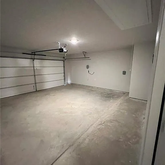 2427 Dog Leg Ln — Photo 9