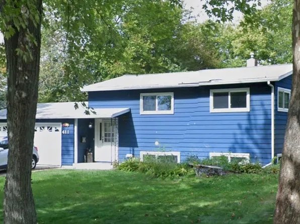 411 Gayle Ave, Dekalb, IL 60115