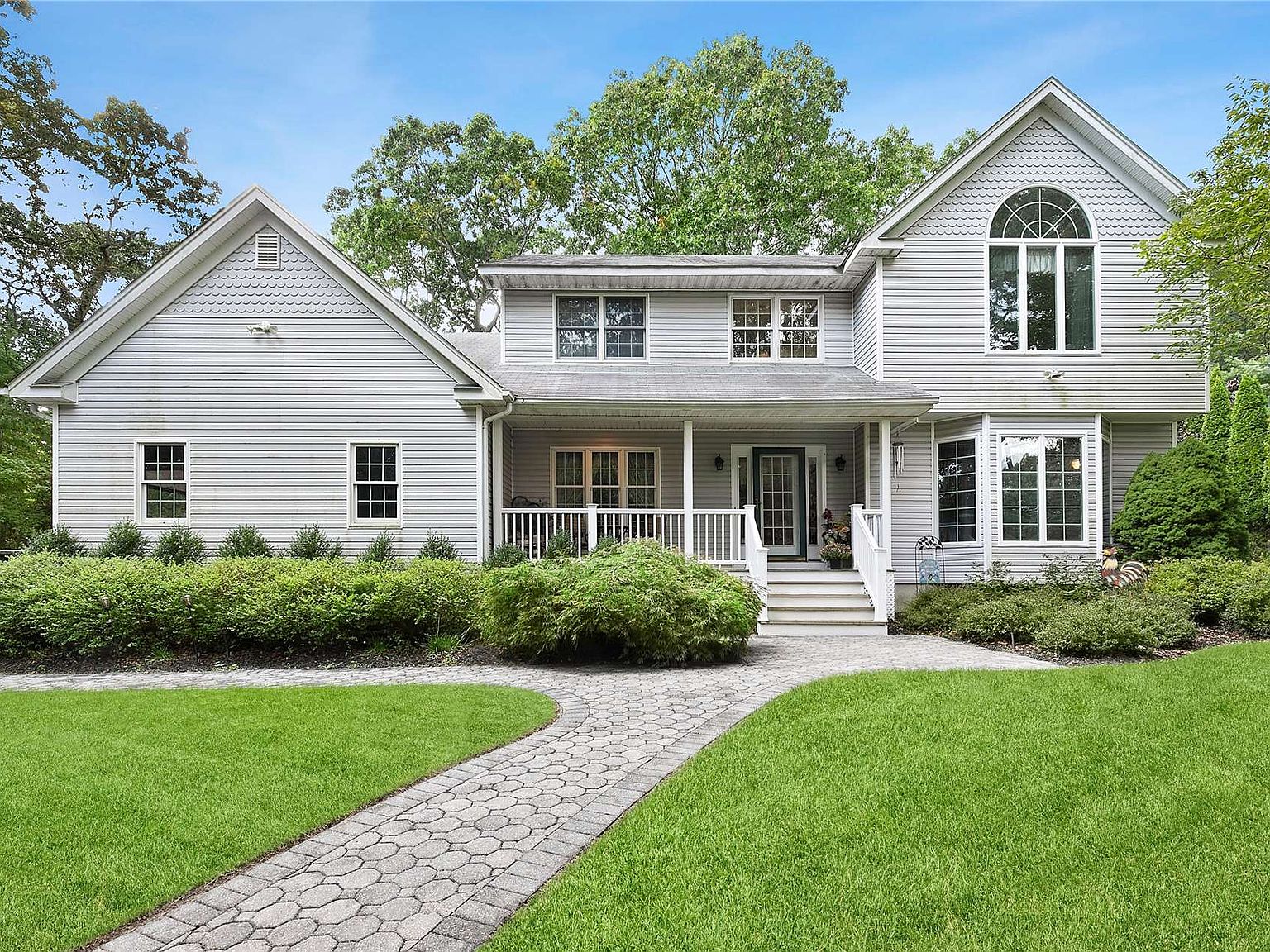 17 E Brook Rd, Eastport, NY 11941 Zillow