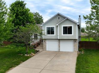 15604 Pebble Ter, Basehor, KS 66007