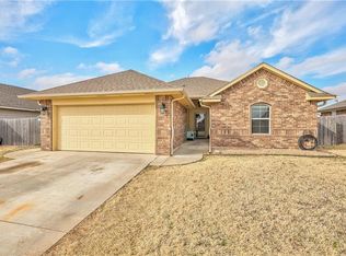 847 SW 14th St, Moore, OK 73160