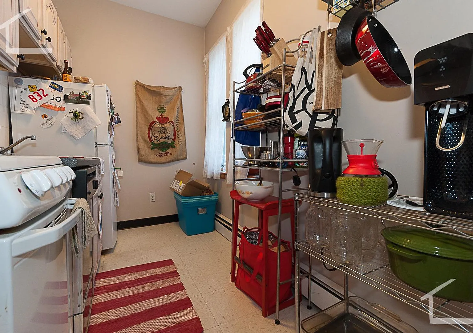 Spacious Studio Apt Near Chestnut Hill Reservoir Available 9/1 — Photo 4