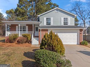 798 Aberdeen Dr, Stone Mountain, GA 30083