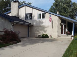 6199 Sycamore St, Greendale, WI 53129