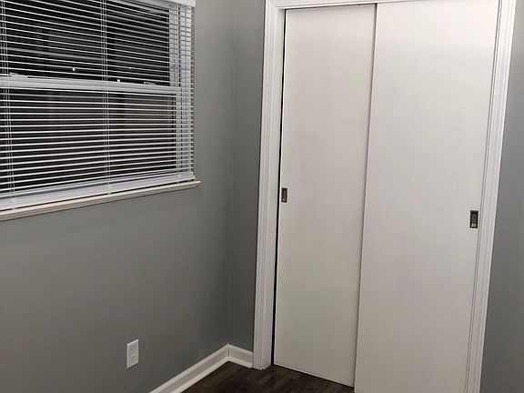 4th image of 19 Lawson Ct