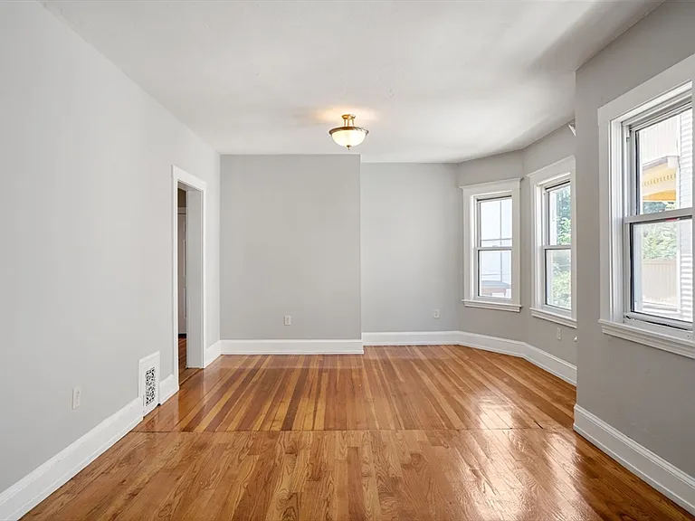 32 Millet St #2 — Photo 8