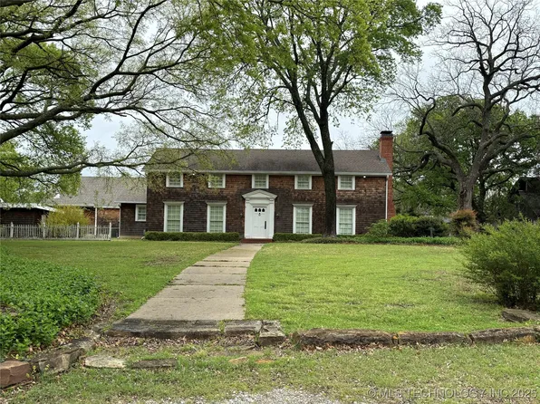 204 Woods Ln, Ardmore, OK 73401