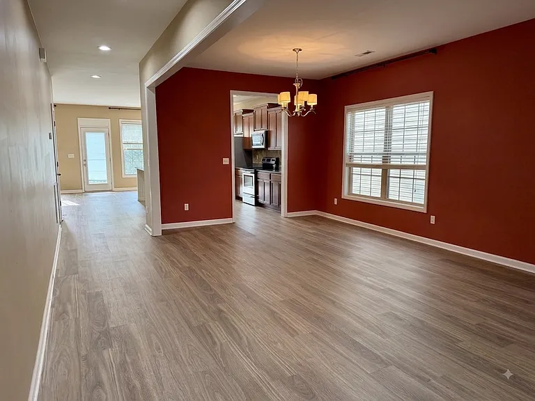 4127 Katherine Pl — Photo 3