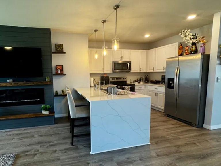 1567 Barberry Dr — Photo 6