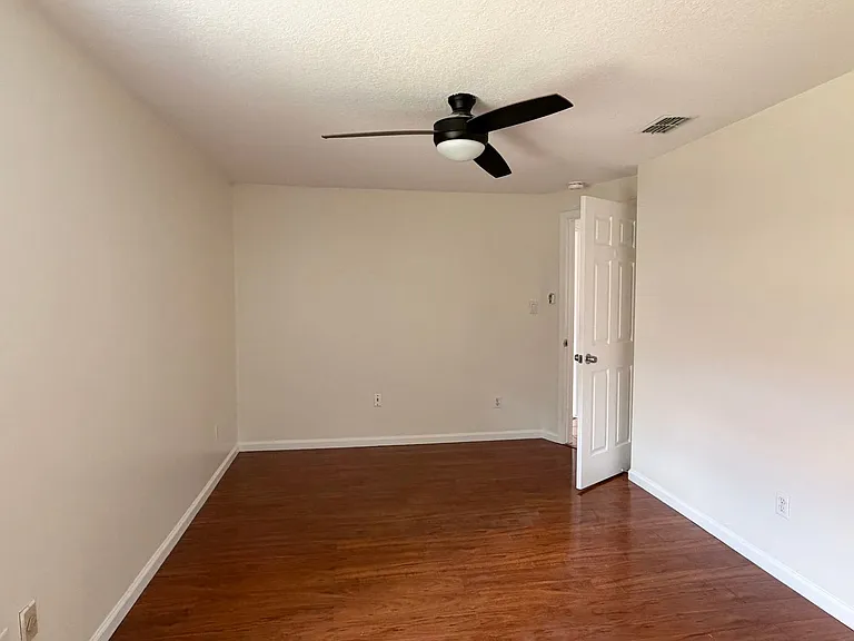 7386 Spring Villas Cir — Photo 15